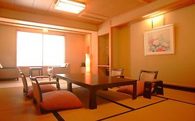 春蘭の宿 さかえや